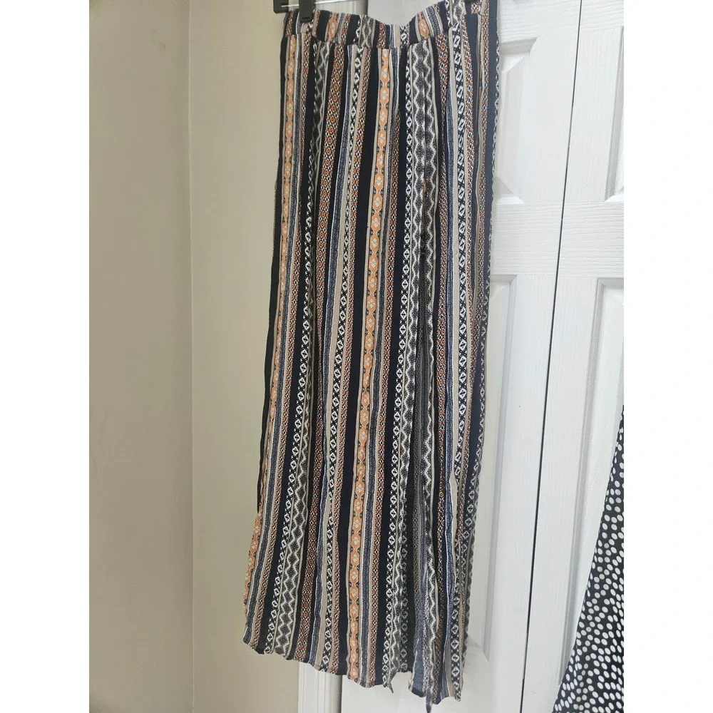 Illa Illa Boho Tribal Print 2 Piece Set Crop Top & Wide Leg Slit Pants Small